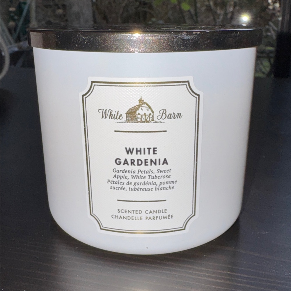 White Barn White Gardenia Candle with Silver Lid